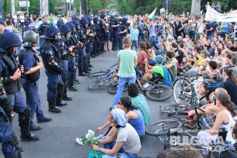 389767_10150953364124448_829200122_n