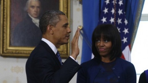 Барак Обама при полагането на клетвата си за втория президентски мандат. Снимка: Getty Images/Guliver