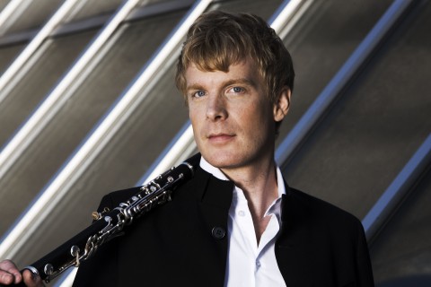 Martin Frst<br />
Kulturhusets tak , Stockholm 07<br />
stylist: Johanna Leifsdotter