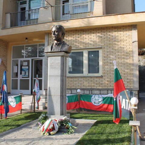 Паметникът на Апостола на свободата в Босилеград. Снимка: КИЦ
