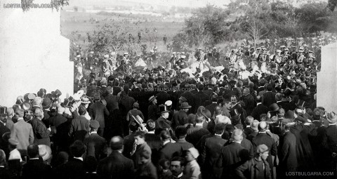 Посрещане на Фердинанд в София след обявяването в Тървоно на Независимостта, 30.09.1908 г. Снимка: .lostbulgaria.com