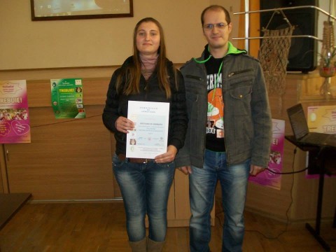 Светлана Георгиева със свой колега доброволец