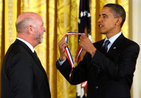 Craig Venter получава от Барак Обама Националния медал на САЩ за наука, технологии и иновации