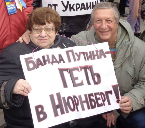 В.Новодворская и К.Боровой (Москва, 15 март 2014 г.)