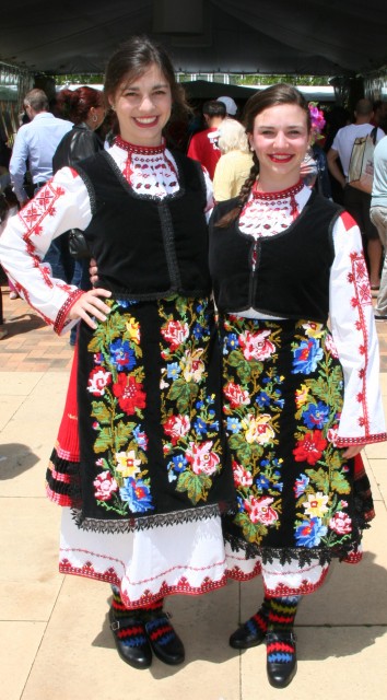 Мила и Ади Колеви