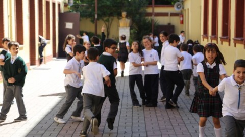Етнически арменчета в училище в Р. Турция. Снимка: Gantegh.agbubulgaria.org