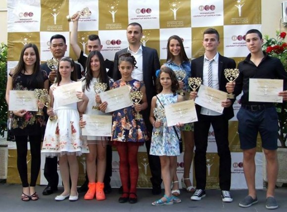 11401139_1079440302083437_526568078687793343_n