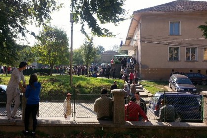 Избори в читалището в Лом. Снимка: Clubz.bg