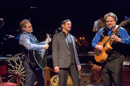Марк Кадиш, Марк Делаван и Натан Ганн в спектакле “Baritones Unbound”. Фото – Чак Осгуд