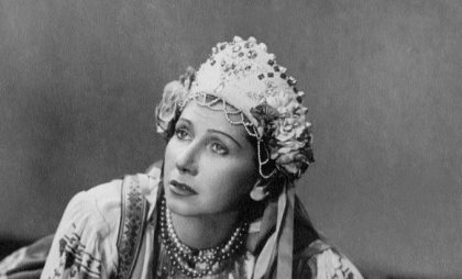 raina-michailova3_678x410_crop_478b24840a