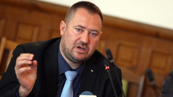 Петър Харалампиев