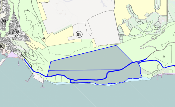ПИБ владее близо 1100 декара на първа линия на брега, попадащи под забрана за строежи. Всички тези имоти ще останат незастроени, ако се задържи заповедта на МОСВ за защитената зона “Калиакра”. Тя беше  отменена по нареждане на Бойко Борисов, но след разговор с Брюксел и „начукване на канчето“, остава в сила, засега.